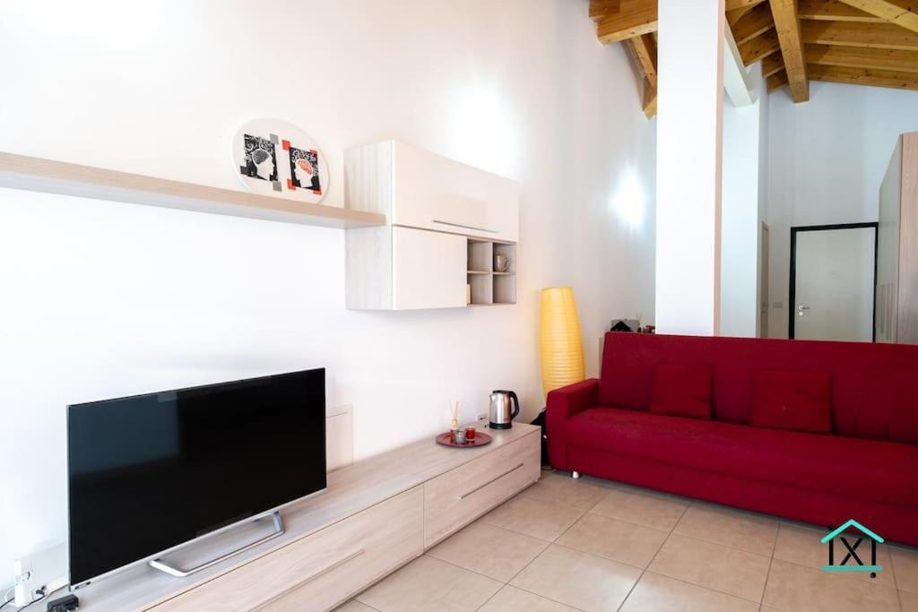 Travedona Loft By Lake Ixihome ภายนอก รูปภาพ